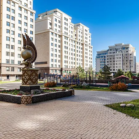 Park Avenue Botanic Garden Apartment Nur-Sultan  Exterior photo
